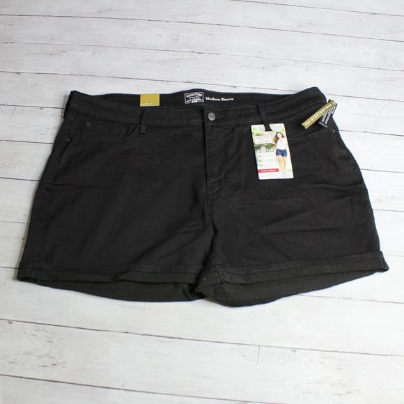 Levi Strauss Women's Black Denim Jean Shorts Plus Size 24W Modern Stretch - Picture 1 of 7